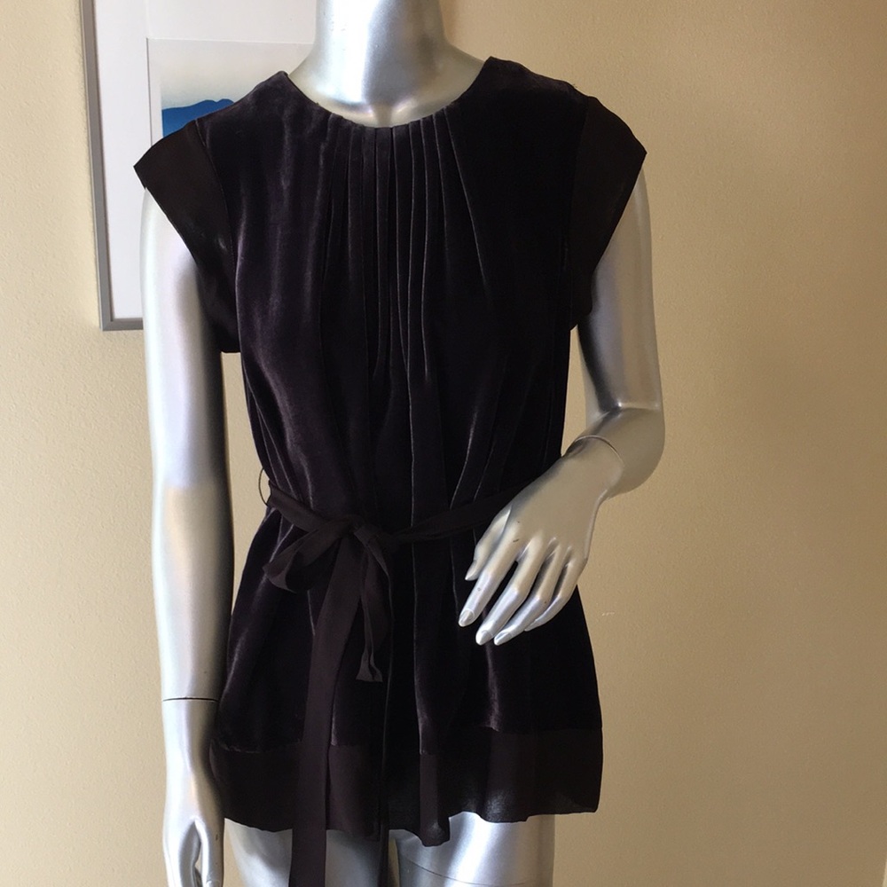 BCBGMaxAzria | Velvet Top With Silk Trims & Tie